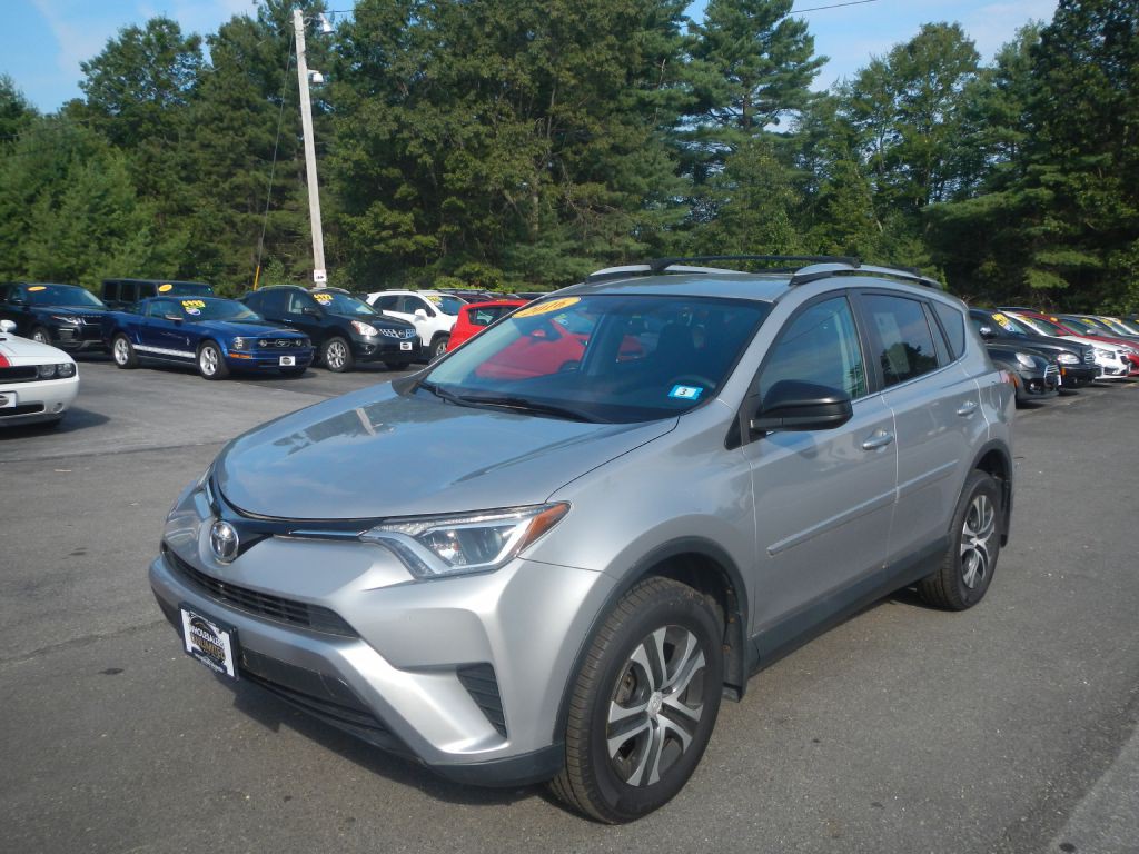 2016 Toyota Rav4 Image 2