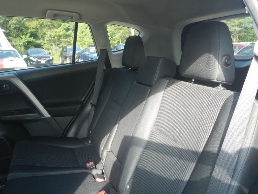 2016 Toyota Rav4 Image 5