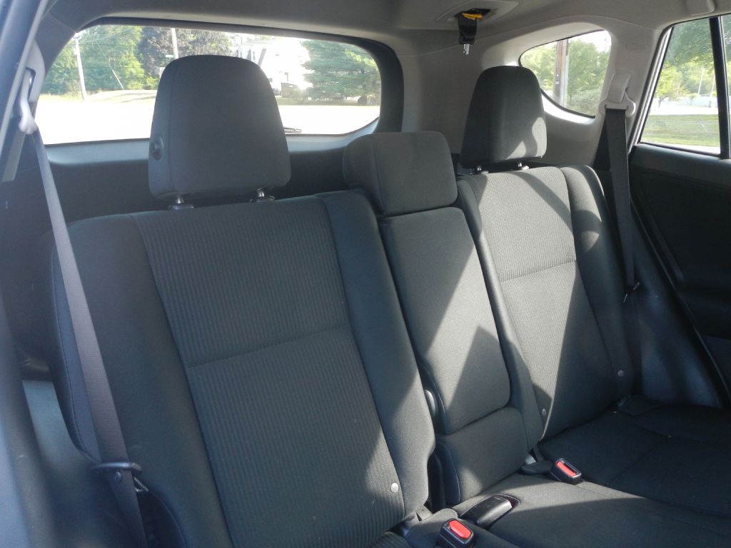 2016 Toyota Rav4 Image 8