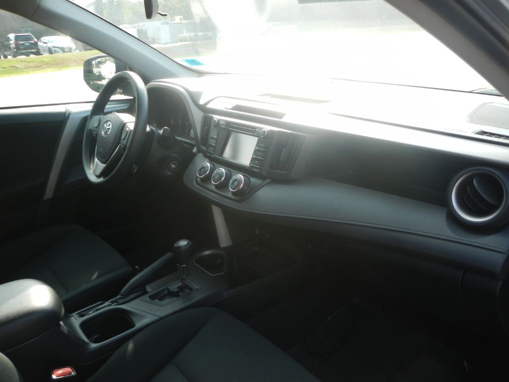 2016 Toyota Rav4 Image 10