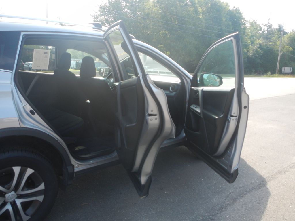 2016 Toyota Rav4 Image 16
