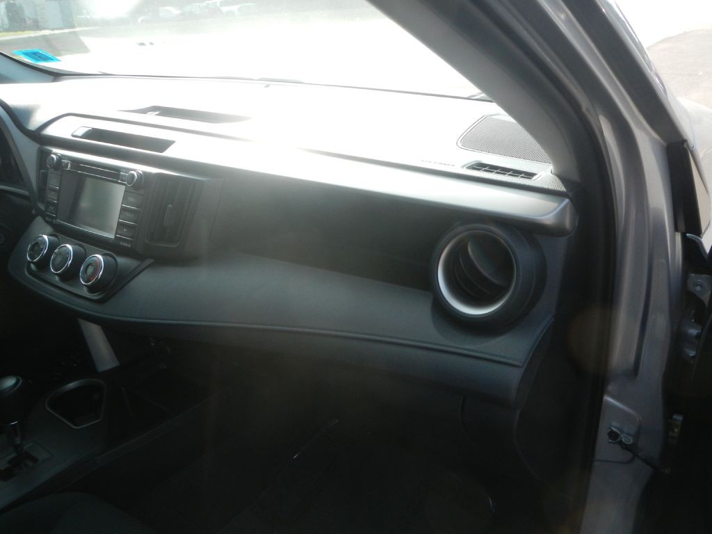 2016 Toyota Rav4 Image 25
