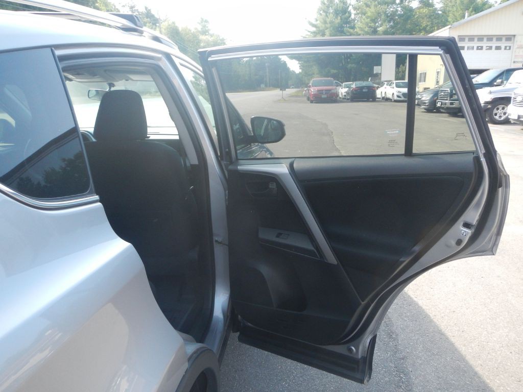 2016 Toyota Rav4 Image 27
