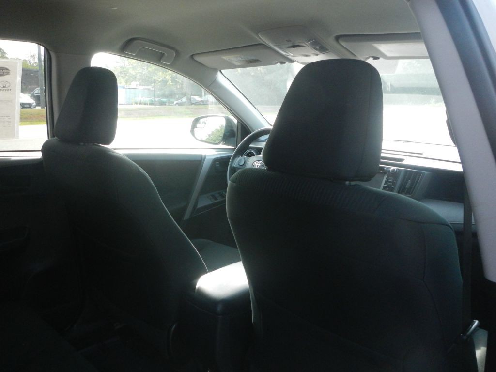 2016 Toyota Rav4 Image 28