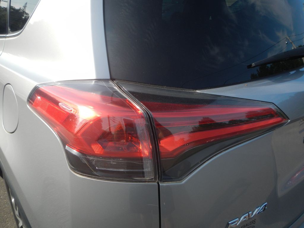 2016 Toyota Rav4 Image 37