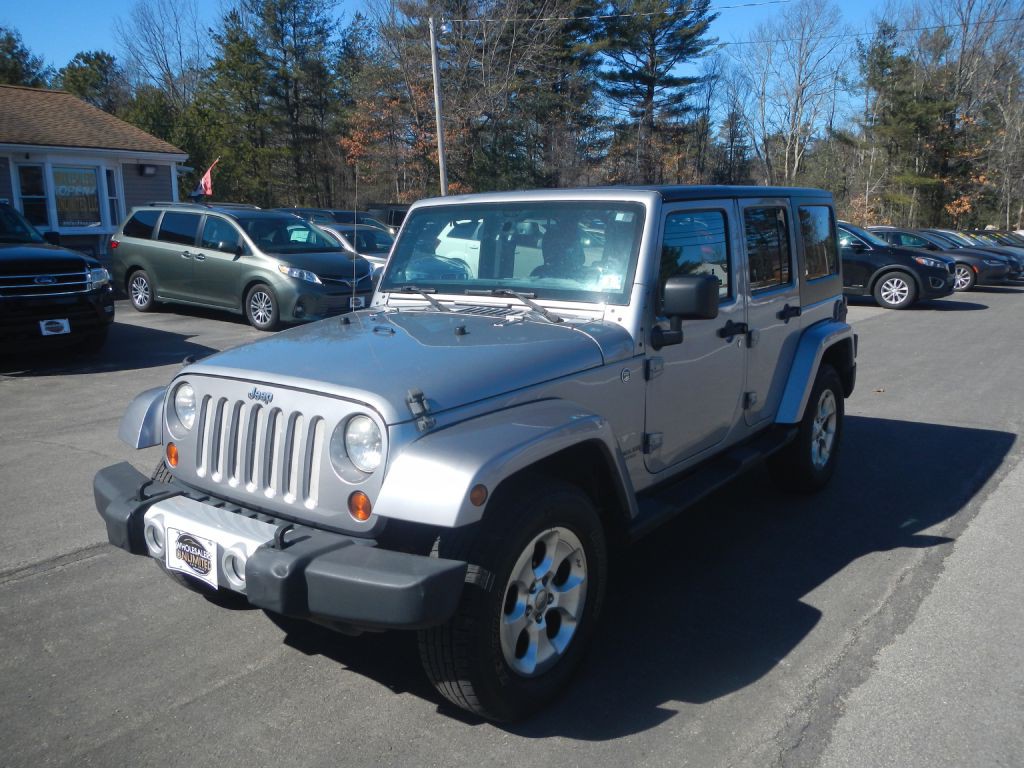 2013 Jeep Wrangler Image 2