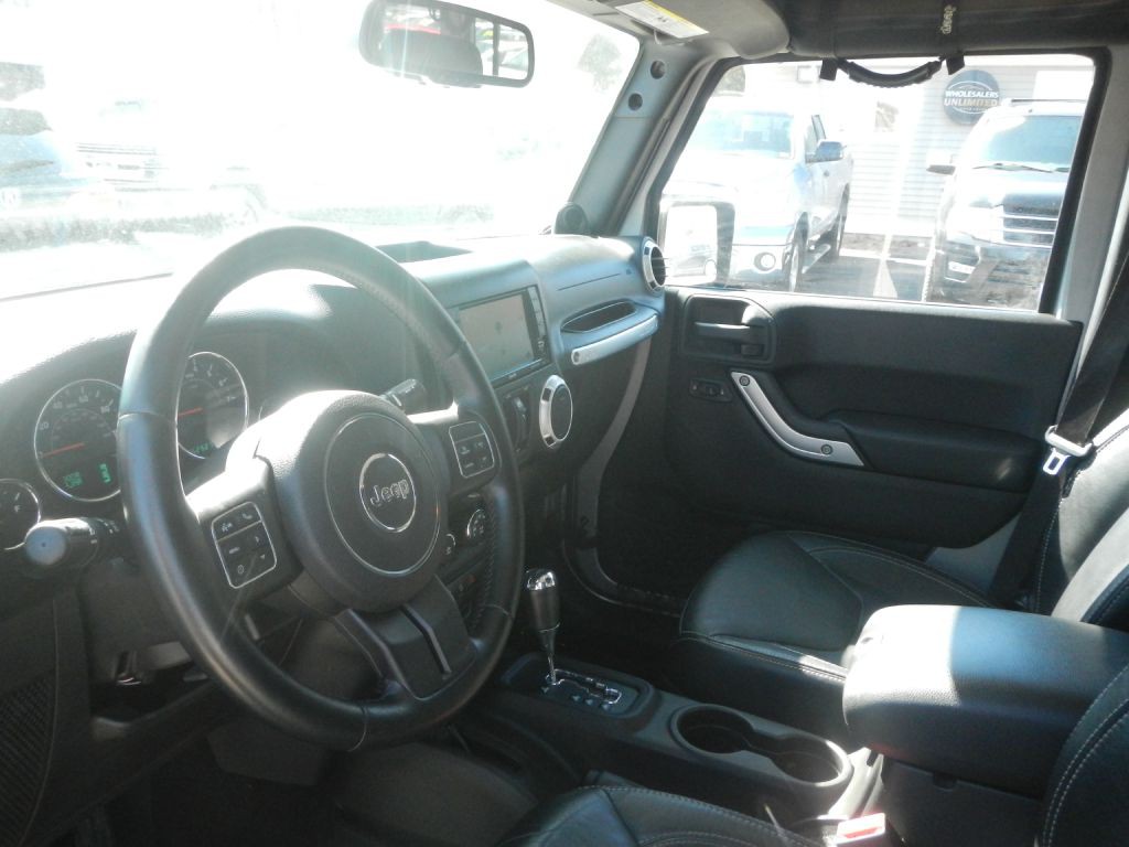 2013 Jeep Wrangler Image 3