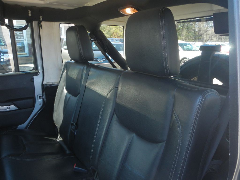2013 Jeep Wrangler Image 5