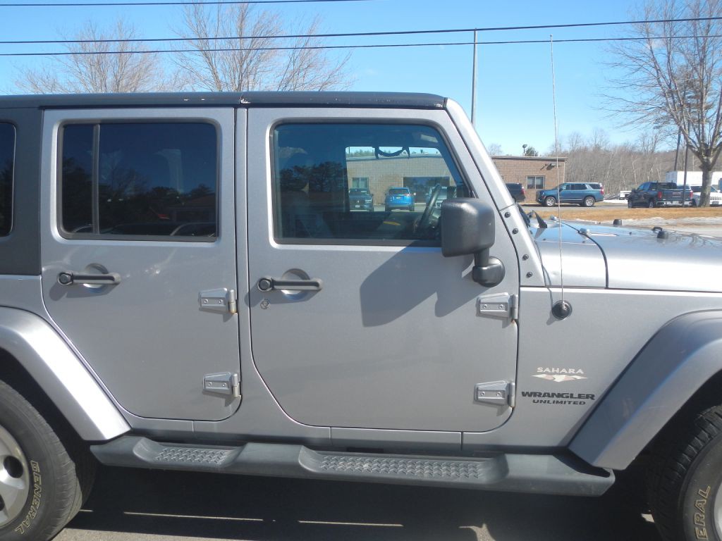2013 Jeep Wrangler Image 10