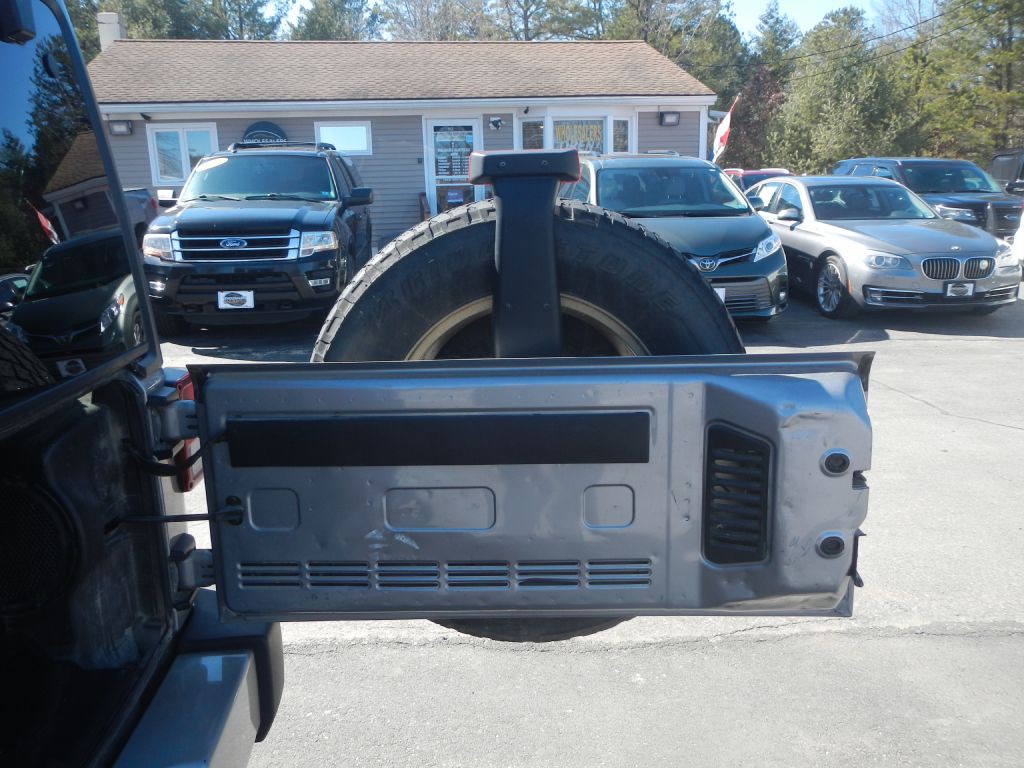 2013 Jeep Wrangler Image 30