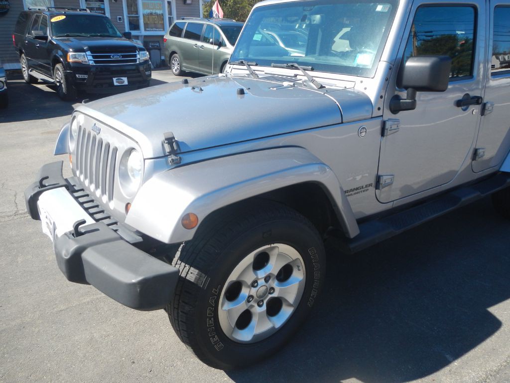 2013 Jeep Wrangler Image 32