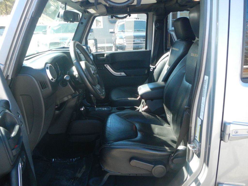 2013 Jeep Wrangler Image 48