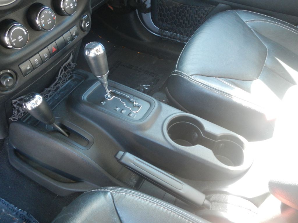 2013 Jeep Wrangler Image 54