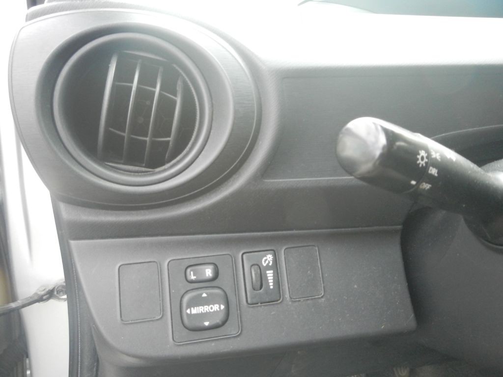 2012 Toyota Prius Image 57