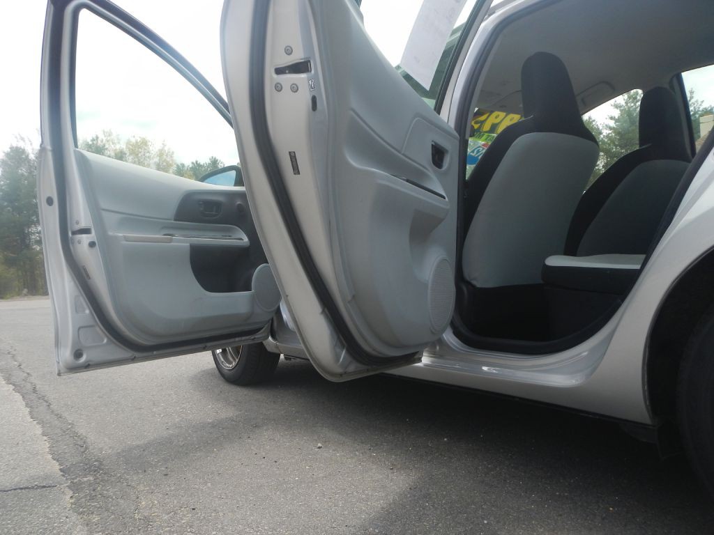 2012 Toyota Prius Image 41