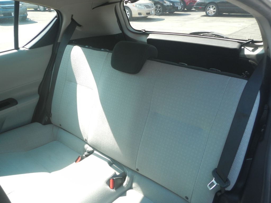 2012 Toyota Prius Image 8