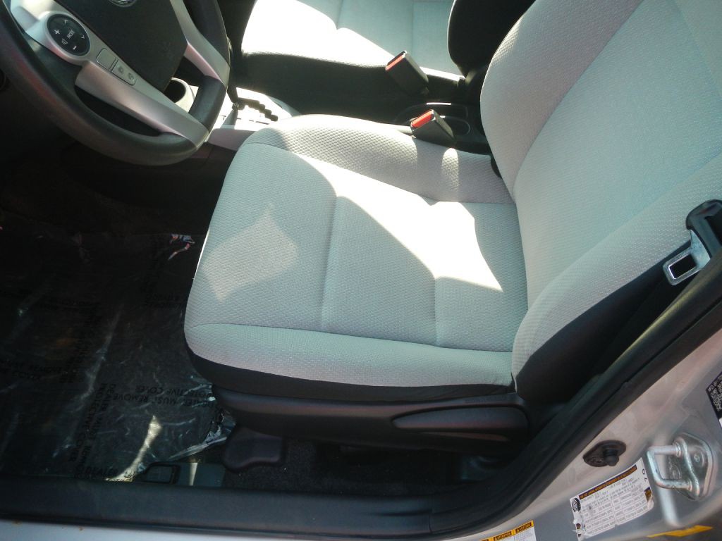 2012 Toyota Prius Image 45