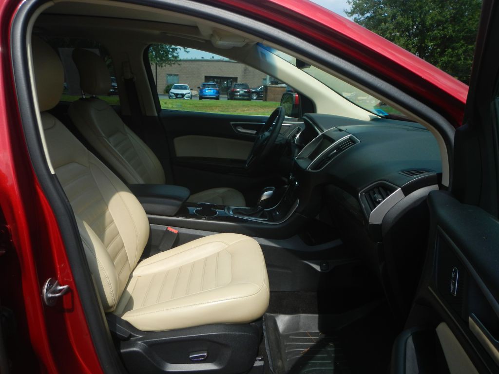 2015 Ford Edge Image 15