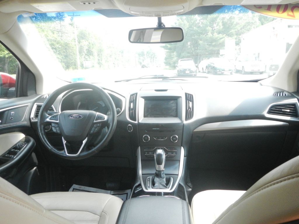 2015 Ford Edge Image 27