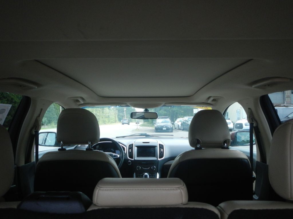 2015 Ford Edge Image 34