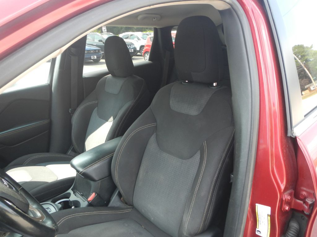 2015 Jeep Cherokee Image 4