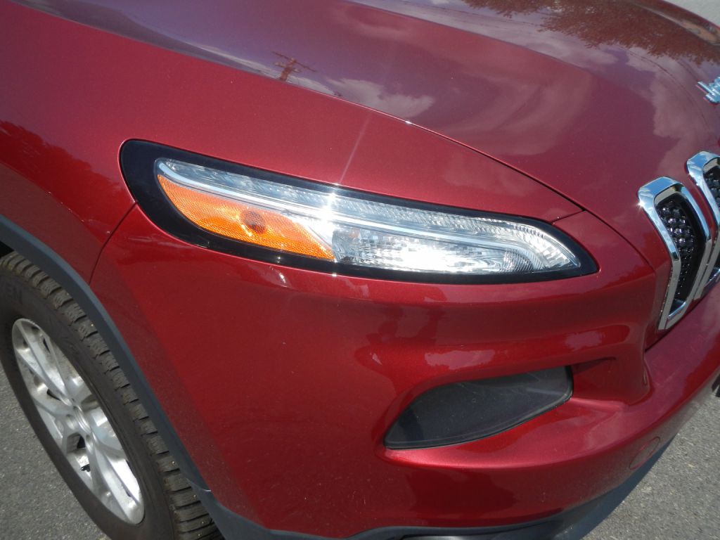 2015 Jeep Cherokee Image 12