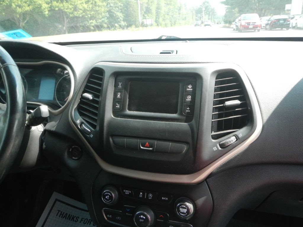 2015 Jeep Cherokee Image 27