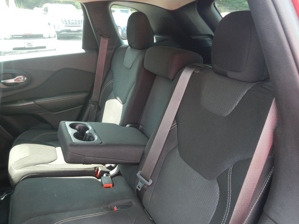 2015 Jeep Cherokee Image 47