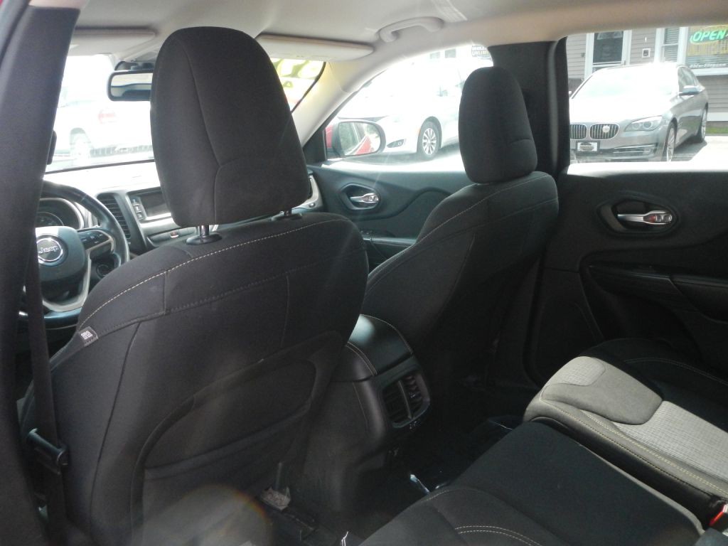 2015 Jeep Cherokee Image 48