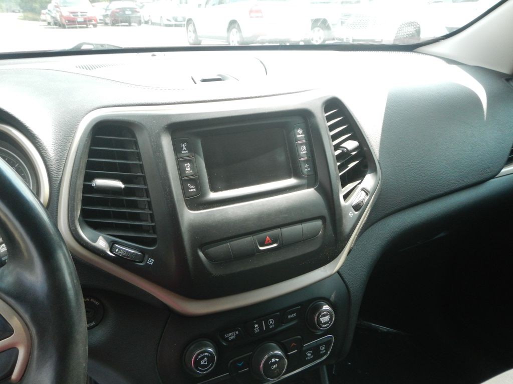 2015 Jeep Cherokee Image 55