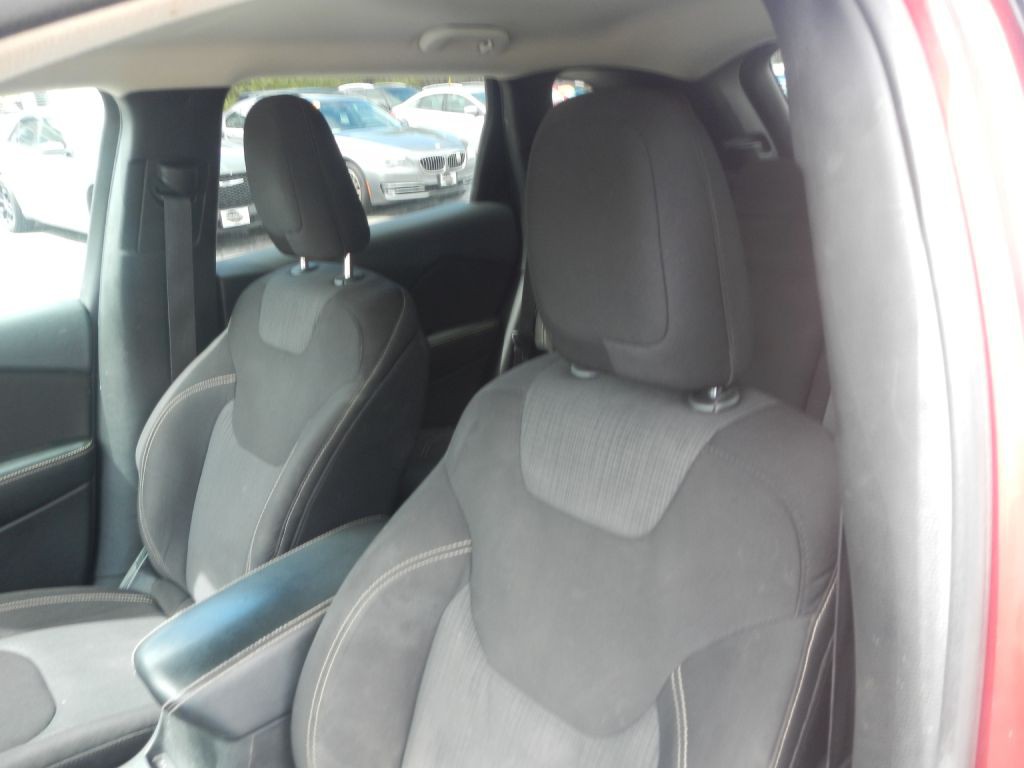 2015 Jeep Cherokee Image 4