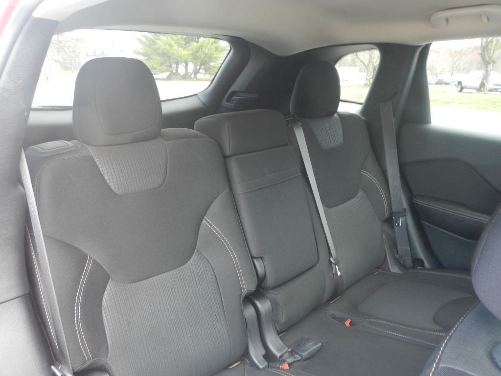 2015 Jeep Cherokee Image 8