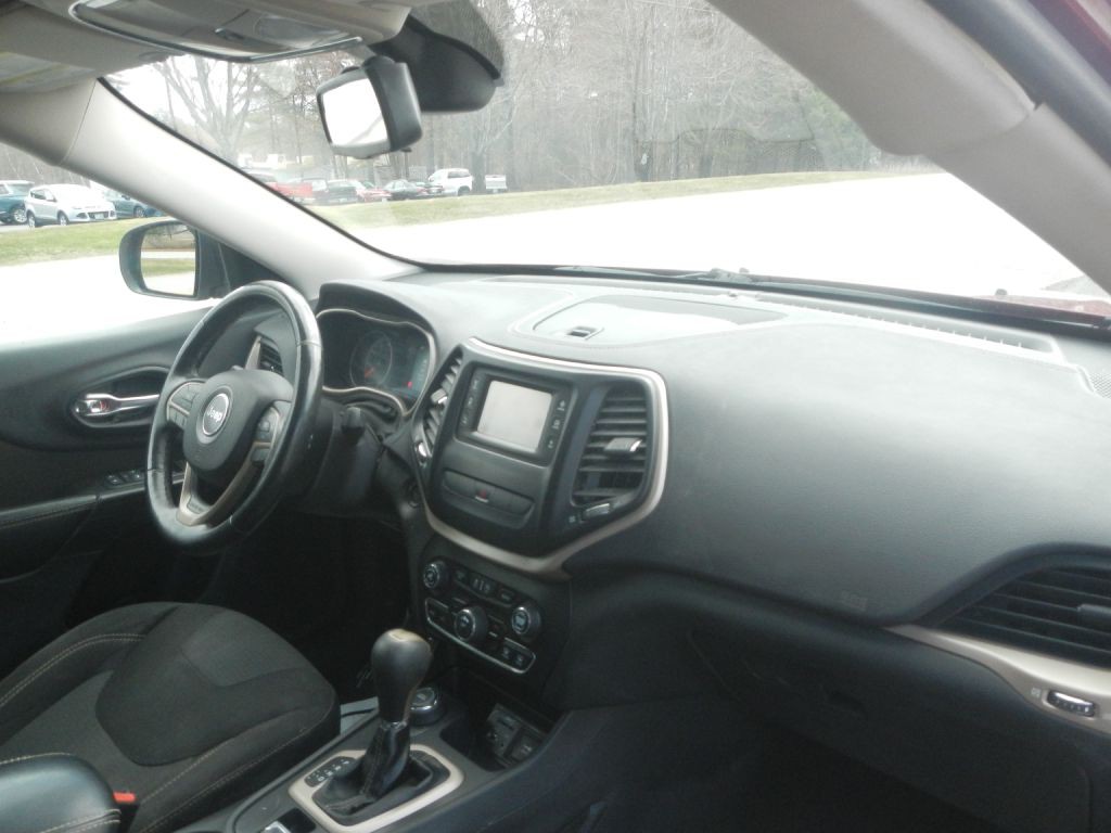 2015 Jeep Cherokee Image 10
