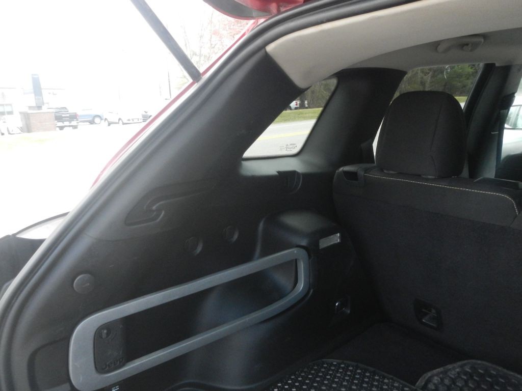 2015 Jeep Cherokee Image 31