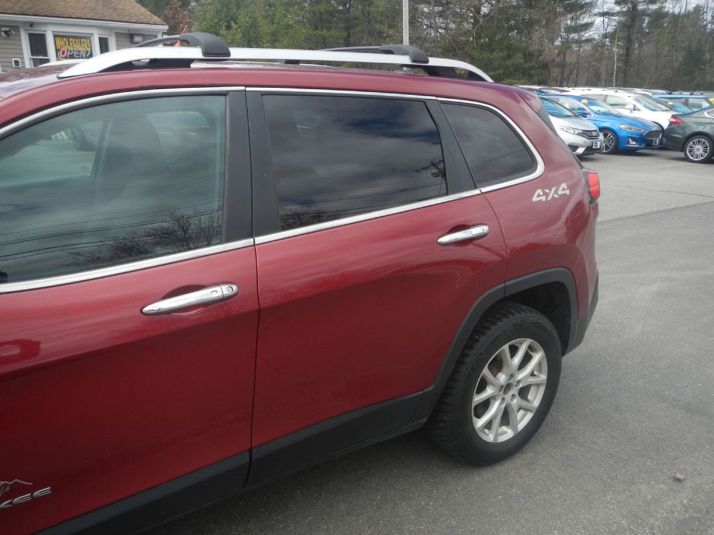 2015 Jeep Cherokee Image 35