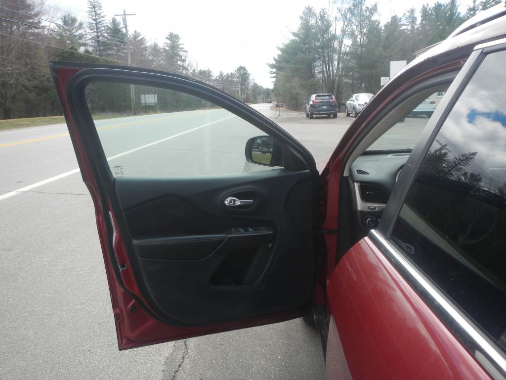 2015 Jeep Cherokee Image 43