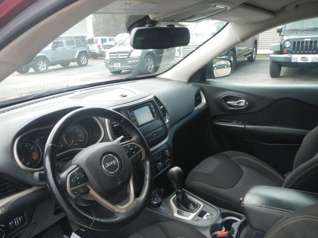 2015 Jeep Cherokee Image 45