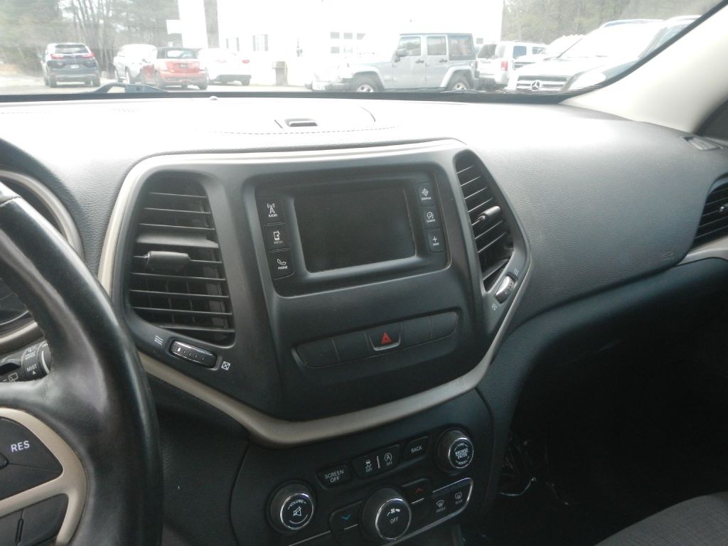 2015 Jeep Cherokee Image 47