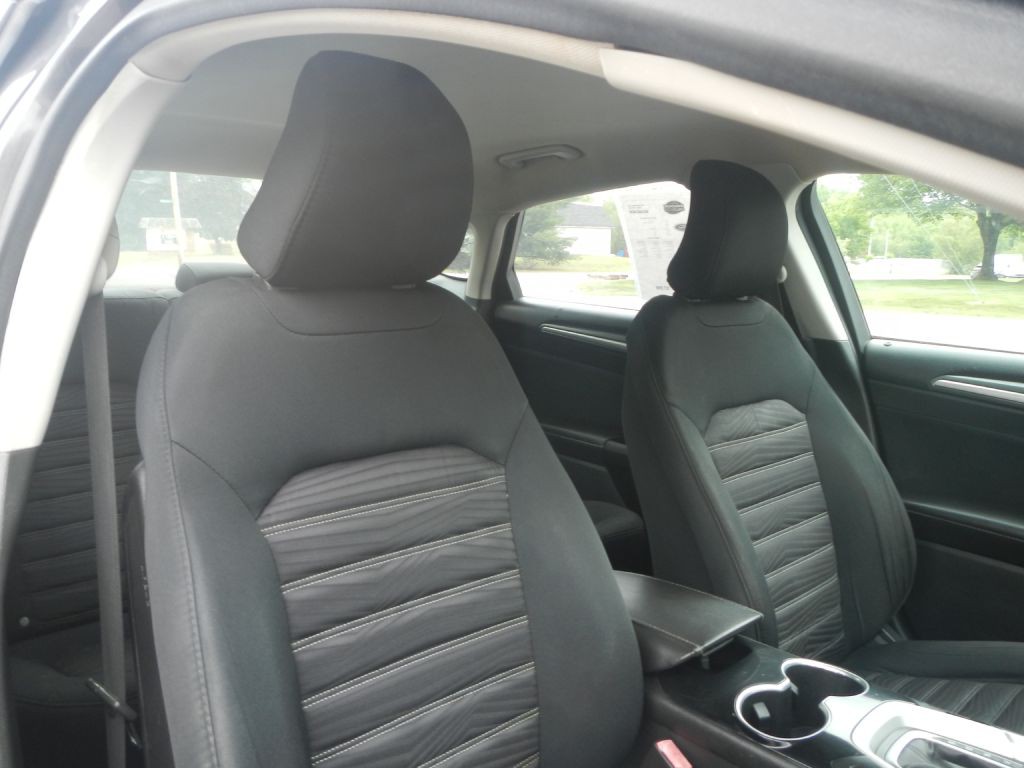 2016 Ford Fusion Image 3