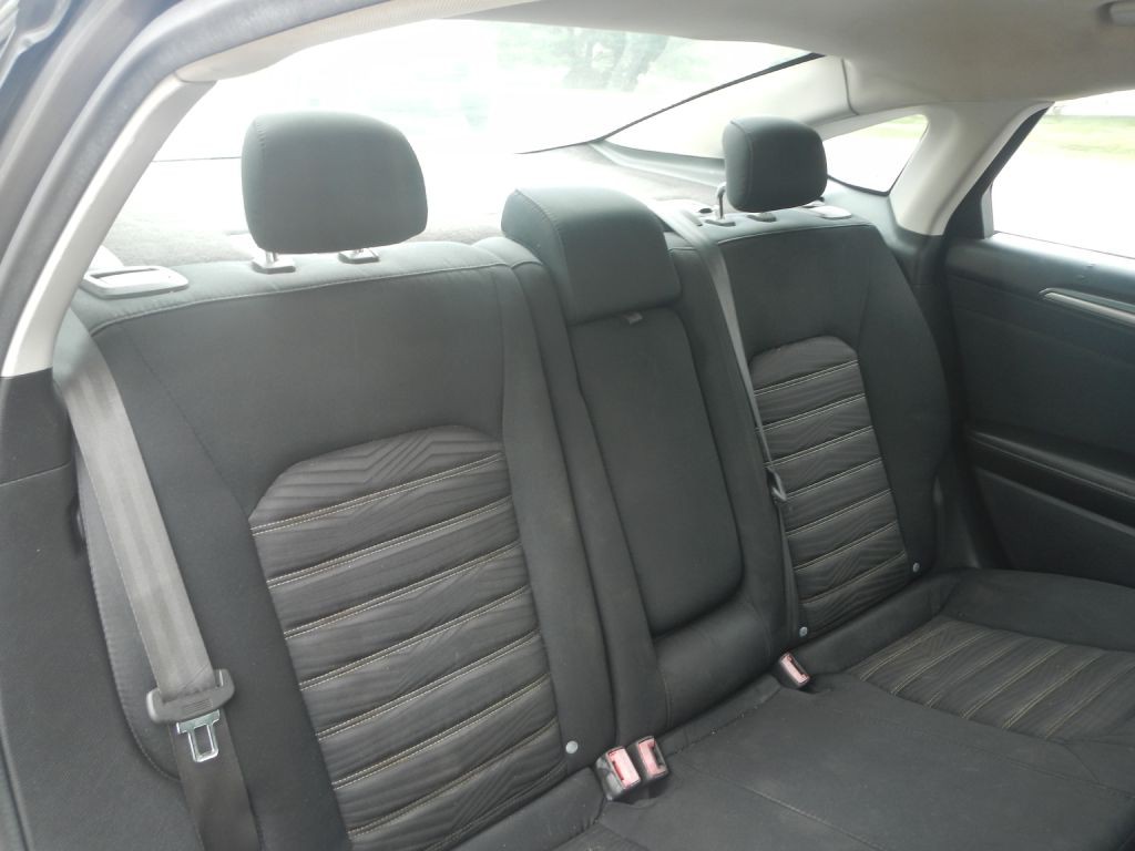 2016 Ford Fusion Image 5