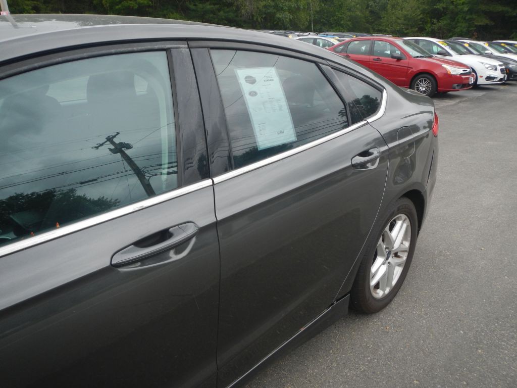 2016 Ford Fusion Image 13