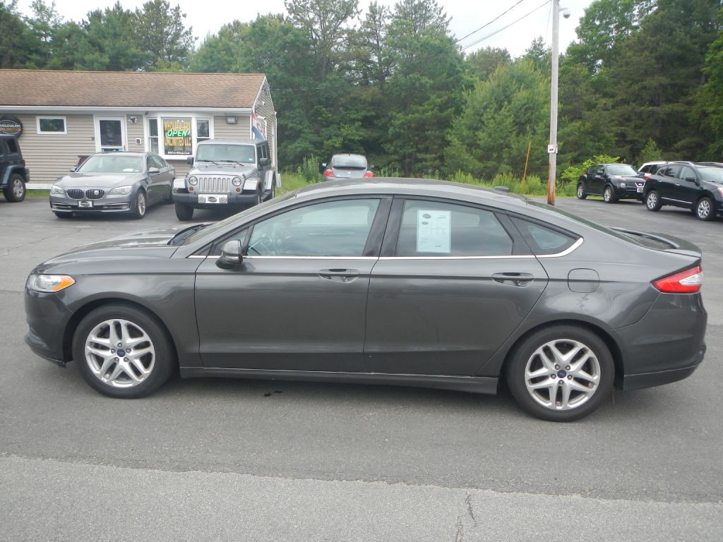 2016 Ford Fusion Image 14