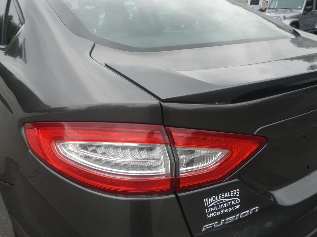 2016 Ford Fusion Image 27