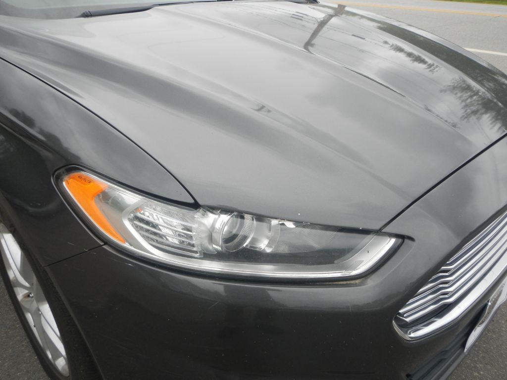 2016 Ford Fusion Image 34