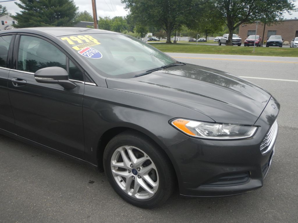 2016 Ford Fusion Image 35