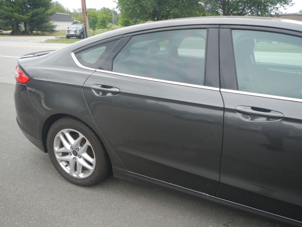 2016 Ford Fusion Image 36
