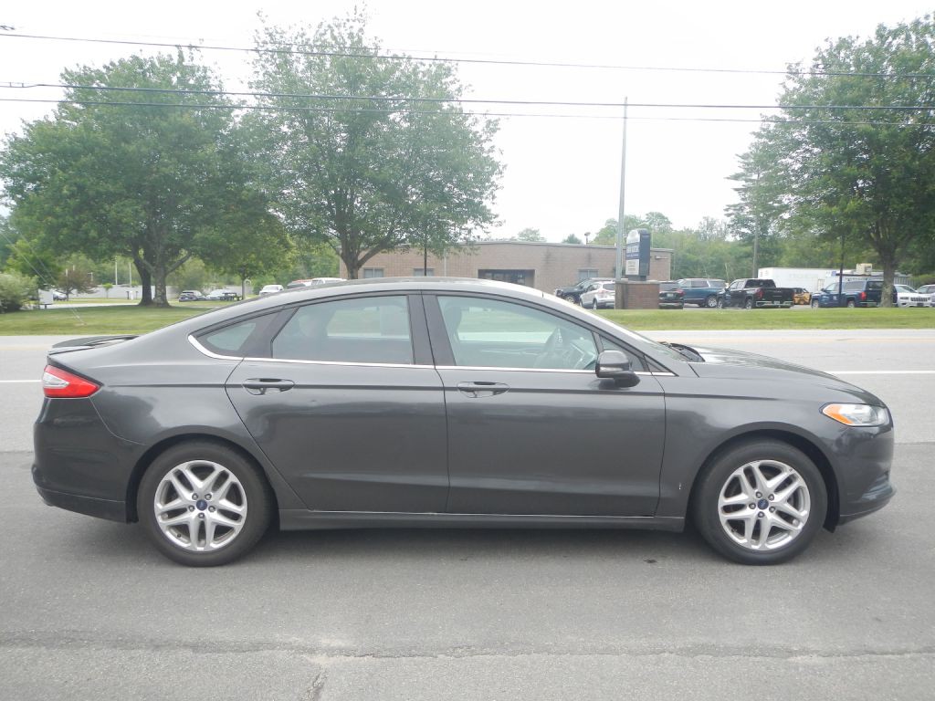 2016 Ford Fusion Image 37