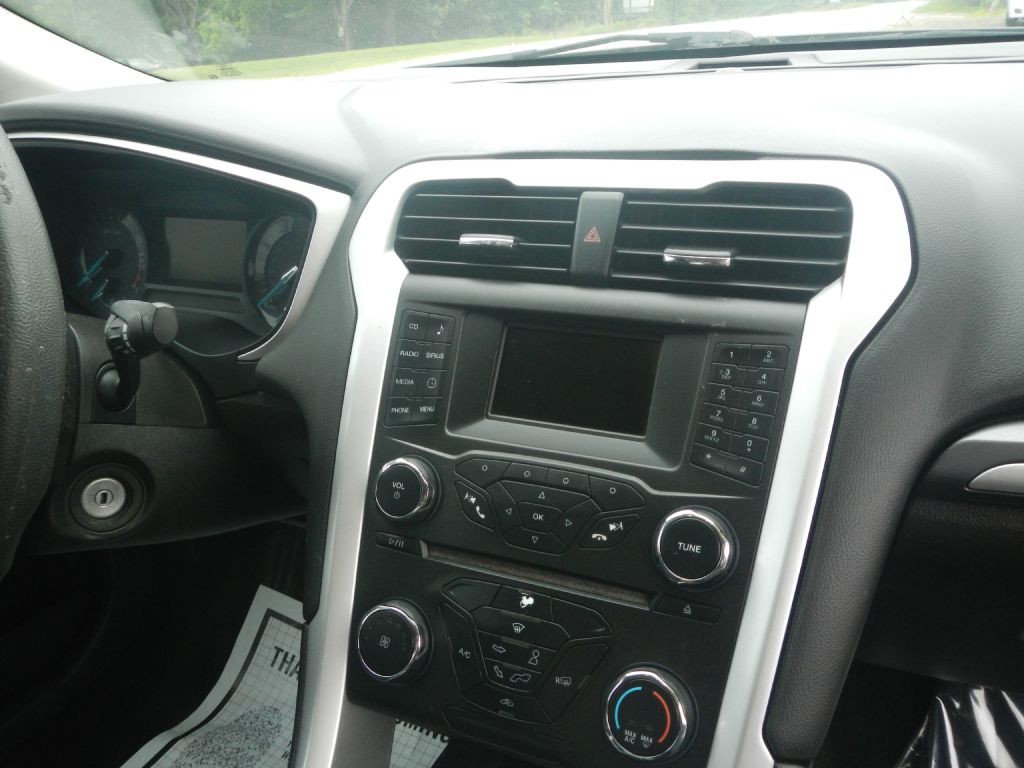 2016 Ford Fusion Image 49