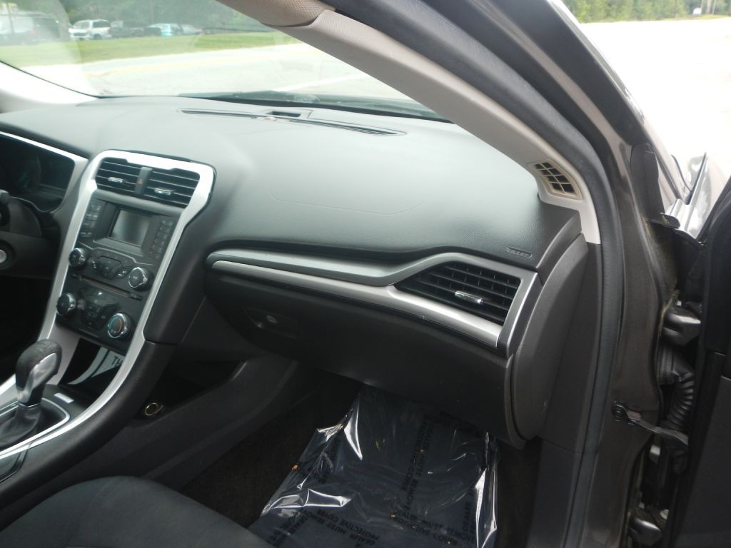 2016 Ford Fusion Image 52