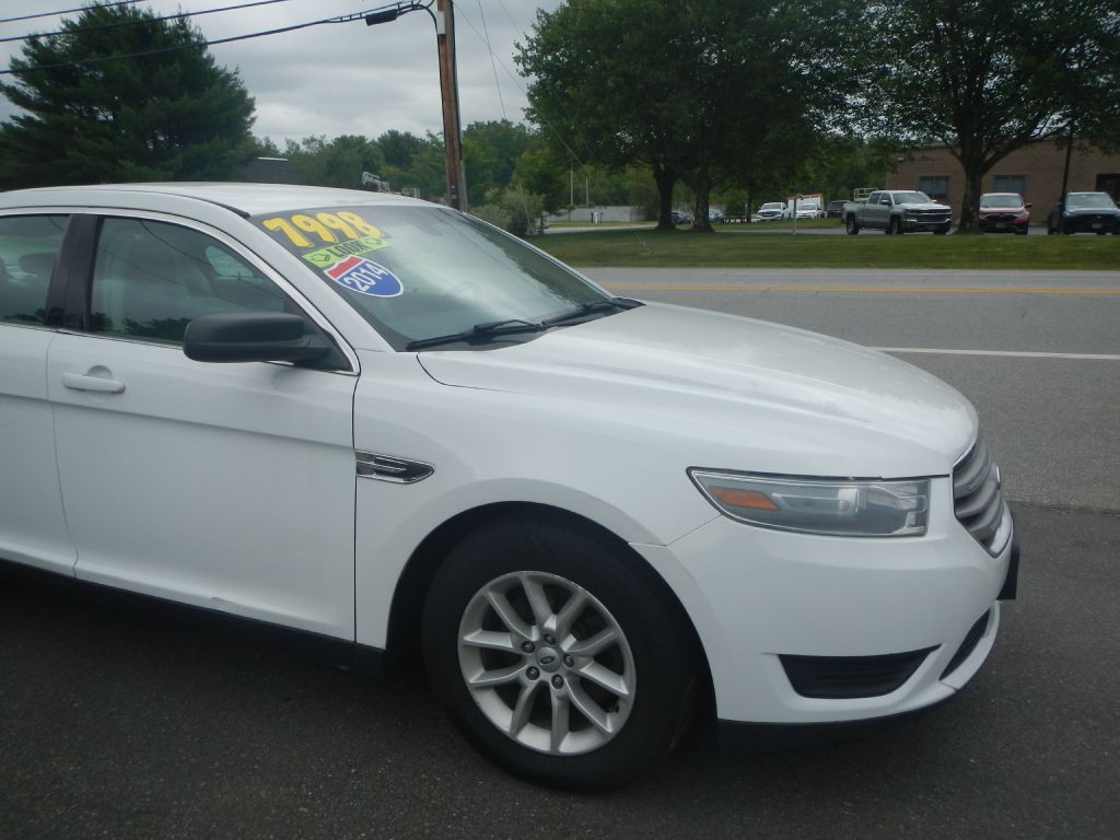 2014 Ford Taurus Image 13